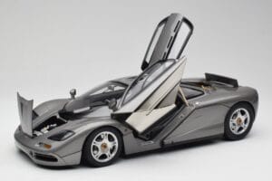 McLaren F1 Dark Silver Minichamps 1:12 530133124 メタル - 画像 2/8