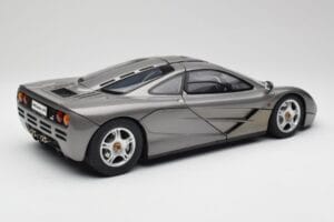 McLaren F1 Dark Silver Minichamps 1:12 530133124 メタル - 画像 3/8