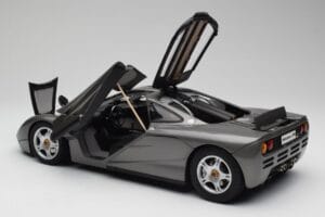 McLaren F1 Dark Silver Minichamps 1:12 530133124 メタル - 画像 5/8