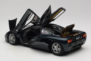 McLaren F1 グリーン LCD 1:18 LCD18014-GR メタル - 画像 5/8