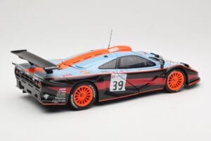 McLaren F1 GTR #39 Gulf R. Bellm / A. Gilbert / M. Sekiya 24 Hours of Le Mans 1997 UT Models 1:18 39725 メタル - 画像 3/8