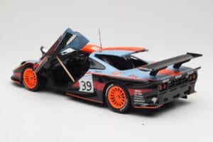 McLaren F1 GTR #39 Gulf R. Bellm / A. Gilbert / M. Sekiya 24 Hours of Le Mans 1997 UT Models 1:18 39725 メタル - 画像 5/8