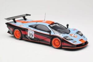 McLaren F1 GTR #39 Gulf R. Bellm / A. Gilbert / M. Sekiya 24 Hours of Le Mans 1997 UT Models 1:18 39725 メタル - 画像 6/8