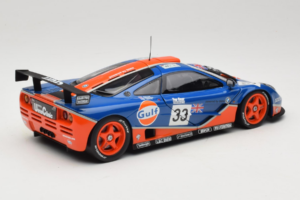 McLaren F1 GTR Gulf #33 R. Bellm / M. Weaver / J-J. Lehto 24 Hours of Le Mans 1996 UT Models 1:18 530161833 メタル - 画像 3/8