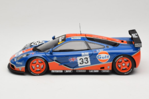 McLaren F1 GTR Gulf #33 R. Bellm / M. Weaver / J-J. Lehto 24 Hours of Le Mans 1996 UT Models 1:18 530161833 メタル - 画像 4/8