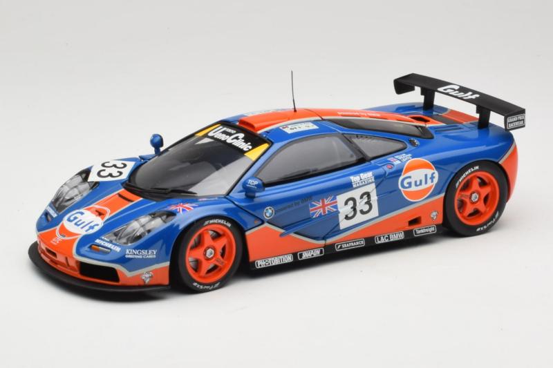 McLaren F1 GTR Gulf #33 R. Bellm / M. Weaver / J-J. Lehto 24 Hours of Le Mans 1996 UT Models 1:18 530161833 メタル