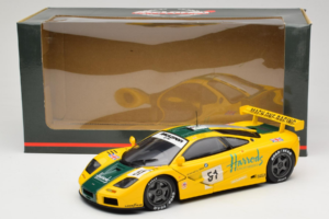 McLaren F1 GTR #51 Mach One Racing Le Mans 1995 UT Models 1:18 530151851 メタル - 画像 8/8