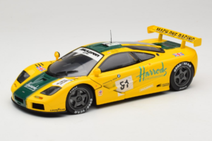 McLaren F1 GTR #51 Mach One Racing Le Mans 1995 UT Models 1:18 530151851 メタル