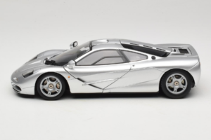 McLaren F1 シルバー LCD 1:18 LCD18014-SI メタル - 画像 4/8