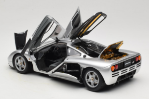 McLaren F1 シルバー LCD 1:18 LCD18014-SI メタル - 画像 5/8