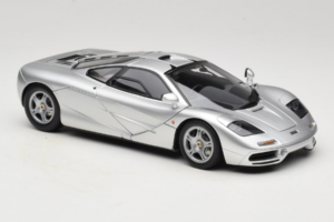 McLaren F1 シルバー LCD 1:18 LCD18014-SI メタル - 画像 6/8