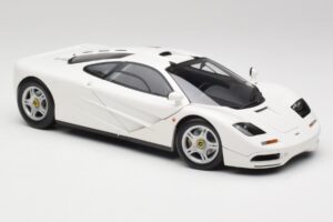 McLaren F1 ホワイト Minichamps 1:18 530133424 メタル - 画像 6/8