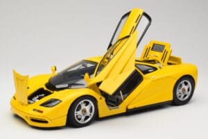 McLaren F1 イエロー Minichamps 1:12 530133121 メタル - 画像 2/9