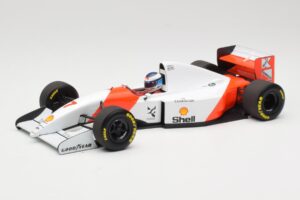 McLaren Ford MP4/8 #7 M. Hakkinen 1993 Minichamps 1:18 530931837 メタル