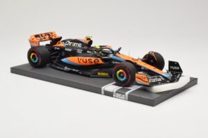 McLaren MCL60 #4 L. Norris F1 2023 Minichamps 1:18 537231804 メタル - 画像 4/6