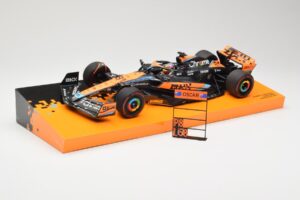 McLaren MCL60 #81 O. Piastri Australian GP 2023 Minichamps 1:18 533231881 メタル - 画像 2/5