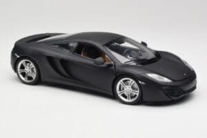 McLaren MP4-12C マット サテライト グレー Minichamps 1:18 110133024 メタル - 画像 6/8