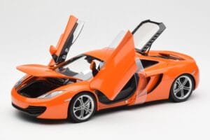 McLaren MP4-12C オレンジ AUTOart 1:18 76006 メタル - 画像 2/8