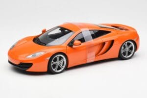McLaren MP4-12C オレンジ AUTOart 1:18 76006 メタル