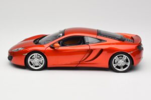 McLaren MP4-12C Orange Metallic Minichamps 1:18 110133020 メタル - 画像 4/8