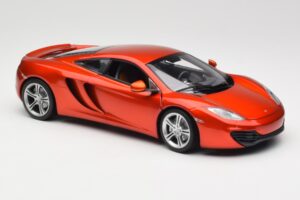 McLaren MP4-12C Orange Metallic Minichamps 1:18 110133020 メタル - 画像 6/8
