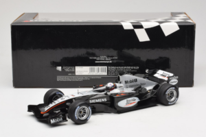 McLaren MP4-19 Mercedes J.P. Montoya Test Car 2005 Minichamps 1:18 533051880 メタル - 画像 6/7