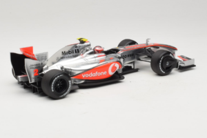 McLaren MP4-24 Mercedes #2 H. Kovalainen F1 2009 Dealer Edition Minichamps 1:18 B66960041 メタル - 画像 2/7