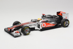 McLaren MP4-26 Mercedes #3 L. Hamilton Vodafone McLaren F1 2011 Minichamps 1:18 530111803 メタル
