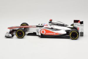 McLaren MP4-27 Mercedes #3 J. Button Vodafone McLaren Showcar F1 2012 Minichamps 1:18 530121873 メタル - 画像 3/7
