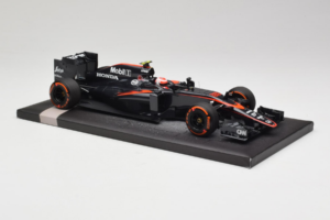 McLaren MP4-30 Honda #22 J. Button McLaren Honda F1 Team Spanish Grand Prix 2015 Minichamps 1:18 537151122 メタル - 画像 4/7