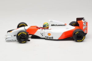 McLaren MP4/8 Ford #8 A. Senna Marlboro McLaren 1993 Minichamps 1:18 540931808 メタル - 画像 3/7