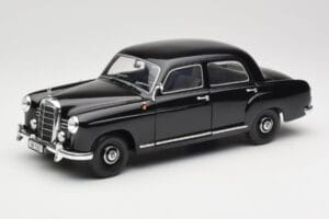 Mercedes 180 W120 Ponton ブラック Revell 1:18 08973 メタル