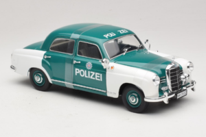 Mercedes 180 Ponton Polizei Revell 1:18 8863 メタル - 画像 4/6
