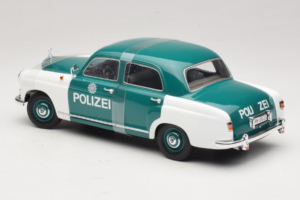 Mercedes 180 Ponton Polizei Revell 1:18 8863 メタル - 画像 5/6
