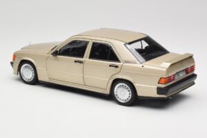 Mercedes 190E W201 2.3-16 Smoke Silver Metallic Norev 1:18 183831 メタル - 画像 7/8