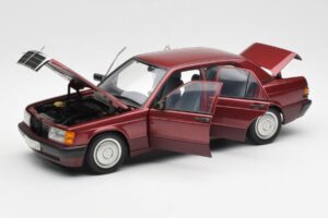Mercedes 190E W201 2.0 レッド Dealer Edition AUTOart 1:18 B66040383 メタル - 画像 2/8
