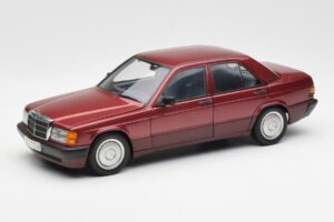 Mercedes 190E W201 2.0 レッド Dealer Edition AUTOart 1:18 B66040383 メタル