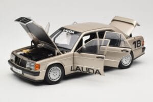Mercedes 190E 2.3-16 W201 #1 N. Lauda Race of Champions Nurburgring 1984 AUTOart 1:18 88431 メタル - 画像 2/8
