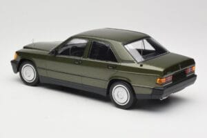 Mercedes 190E W201 グリーンメタリック Minichamps 1:18 155037001 メタル - 画像 5/6