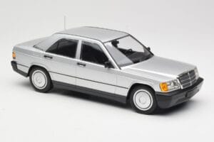 Mercedes 190E W201 シルバー Minichamps 1:18 155037004 メタル - 画像 4/6
