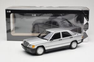 Mercedes 190E W201 シルバー Minichamps 1:18 155037004 メタル - 画像 6/6