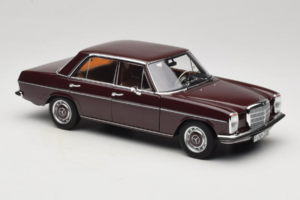 Mercedes 200 W115 ダークレッドブラウン Norev 1:18 183778 メタル - 画像 6/8