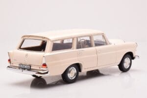 Mercedes 200 Universal W110 クリーム Norev 1:18 183709 メタル - 画像 3/8