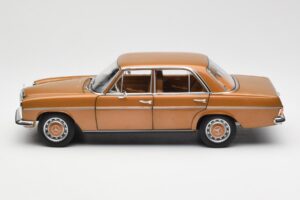 Mercedes 200 W115 バイケーン ゴールド ディーラー エディション Norev 1:18 B66040665 メタル - 画像 4/8