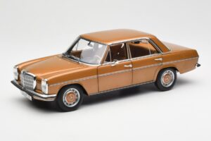 Mercedes 200 W115 バイケーン ゴールド ディーラー エディション Norev 1:18 B66040665 メタル