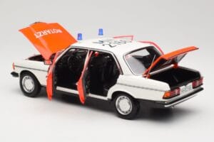 Mercedes 200 W123 アンビュランス ホワイト Norev 1:18 183834 メタル - 画像 3/8