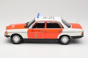 Mercedes 200 W123 アンビュランス ホワイト Norev 1:18 183834 メタル - 画像 7/8