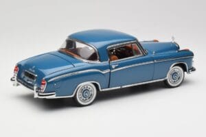 Mercedes 220 SE W128 ブルー Sun Star 1:18 3561 メタル - 画像 3/8