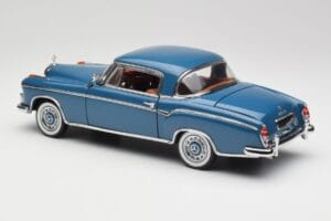 Mercedes 220 SE W128 ブルー Sun Star 1:18 3561 メタル - 画像 7/8