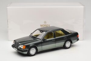 Mercedes 230E W124 Night Green Metallic Norev 1:18 183952 メタル - 画像 8/8